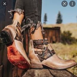 Freebird Steve Madden Belgium Boots 